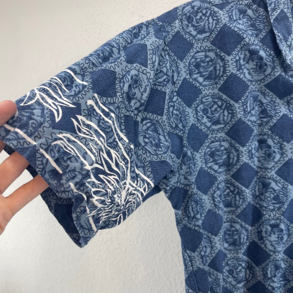Y2K UTILITY‎ WEAR Boys XL Blue Dragon Print Short Sleeve Button Up Shirt - Picture 5 of 10
